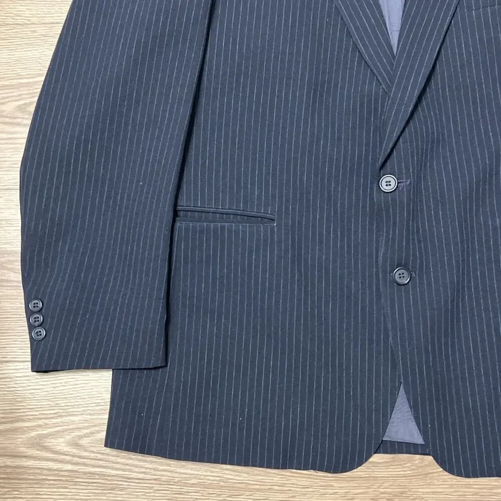 VINTAGE Levi Men’s Black Pinstripe Jacket Blazer Action Suit Size 46R (A17)